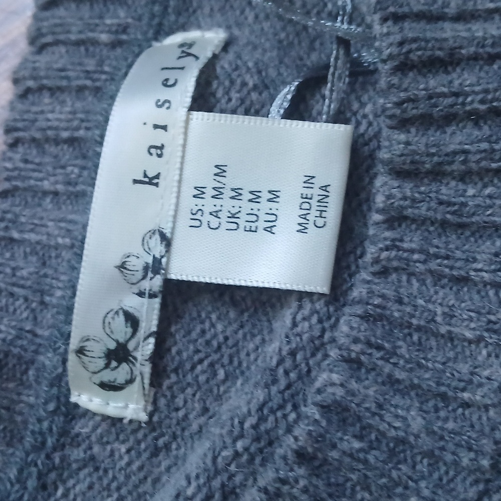 Wool blend sweater - Picture 4 of 7
